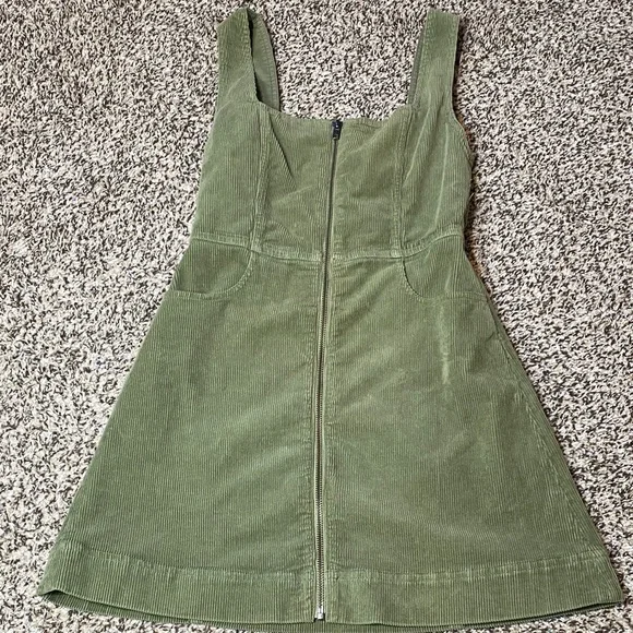 Alice + Olivia Green Corduroy Mini Dress - Picture 6 of 8